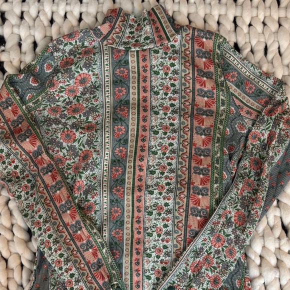 Sezane Green and Red Floral Long Sleeve Shirt 100% Cotton - Picture 4 of 8